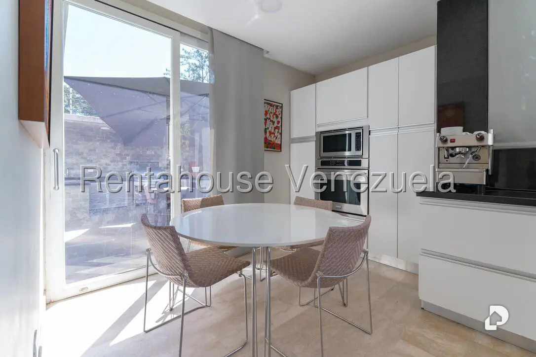 House in La Lagunita Country Club, Caracas – 15