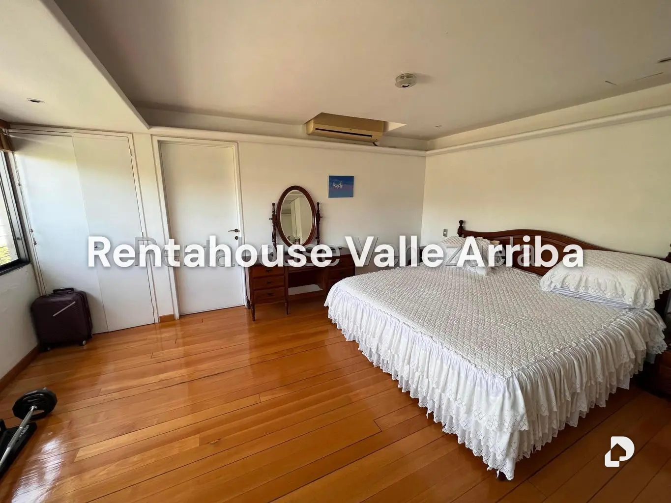 Apartamento en Cumbres de Curumo, Caracas – 17
