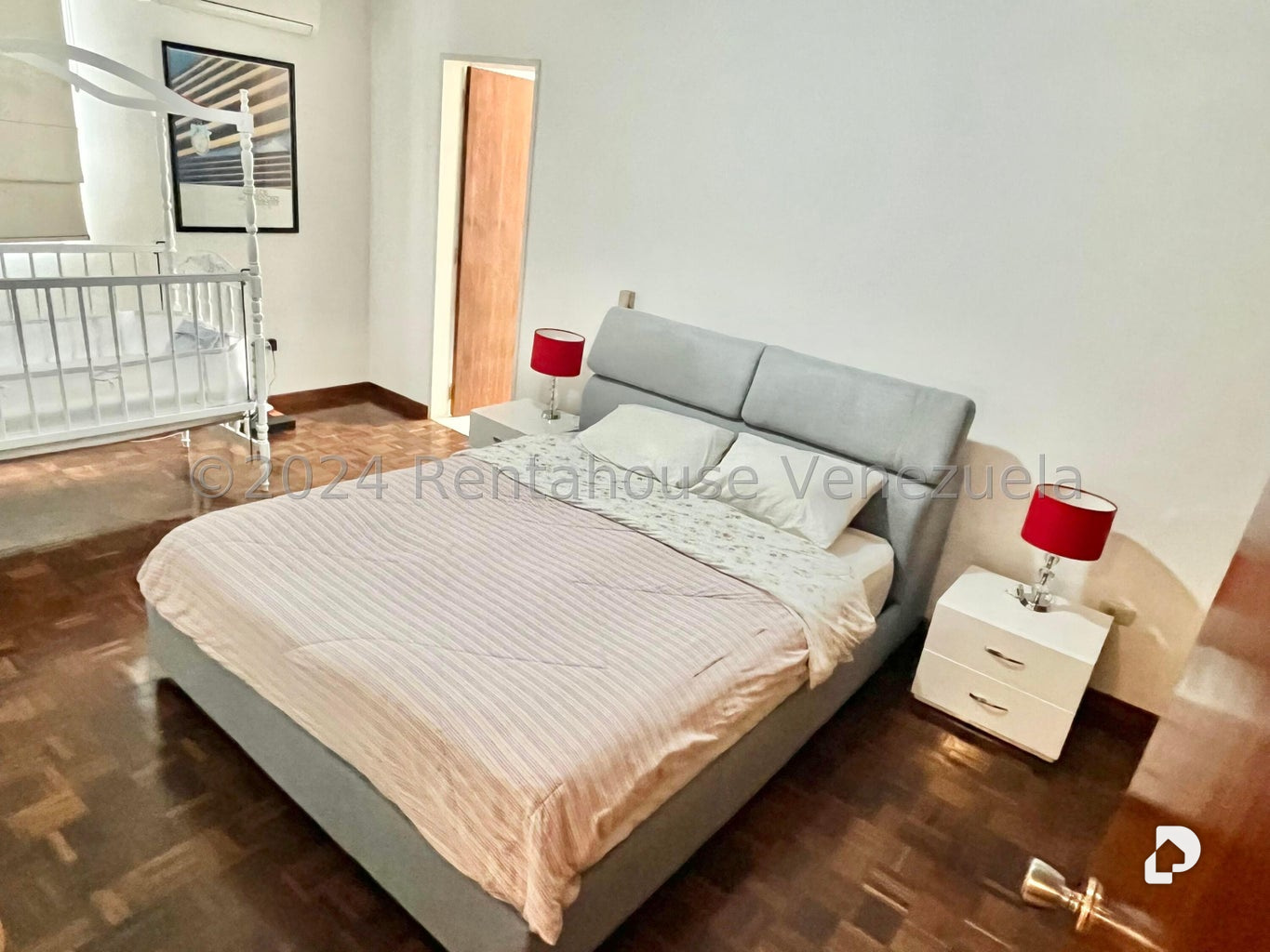 Apartamento en Las Mercedes, Caracas – 30