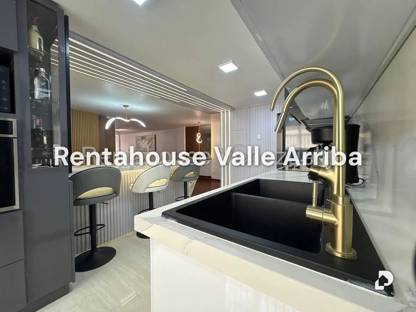 Apartamento en Cumbres de Curumo, Caracas – 12