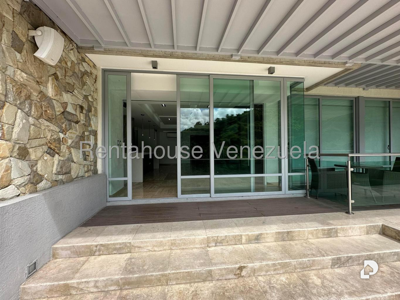Apartamento en Las Mercedes, Caracas – 24