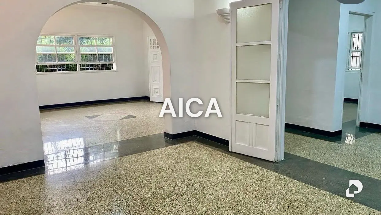 Casa en Altamira, Caracas – 11