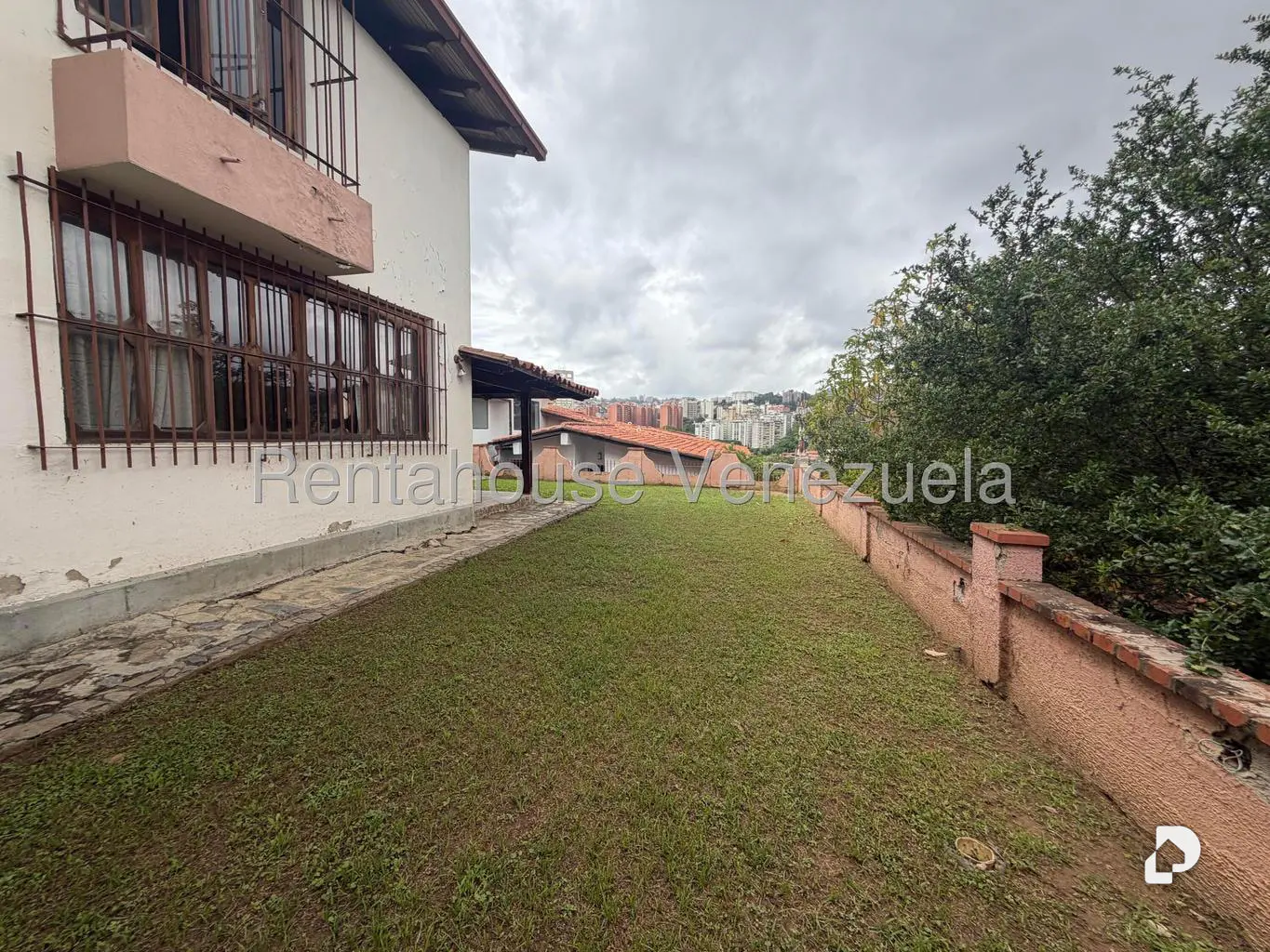 House in Prados del Este, Caracas – 15