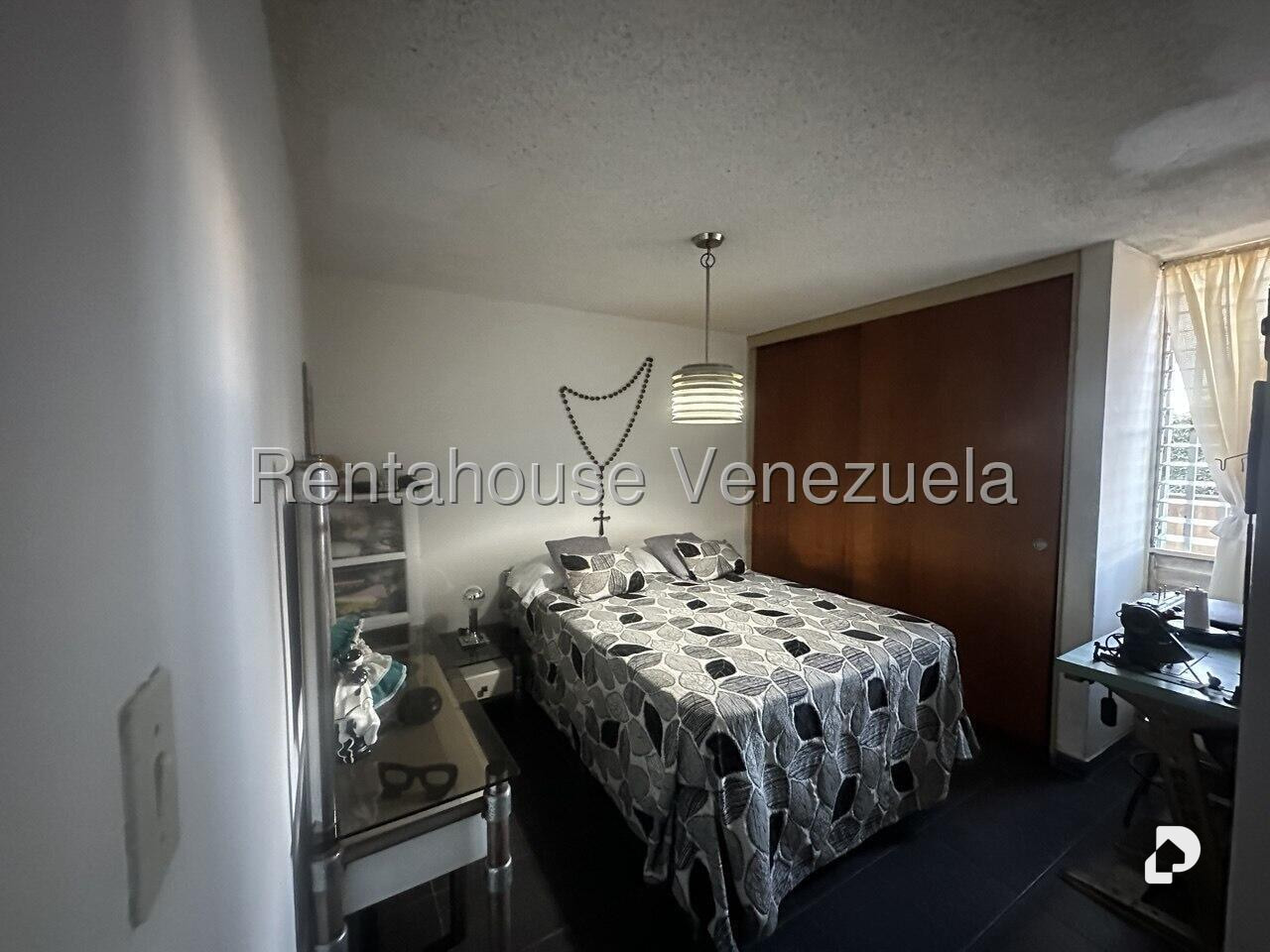 Apartamento en Los Dos Caminos, Caracas – 17