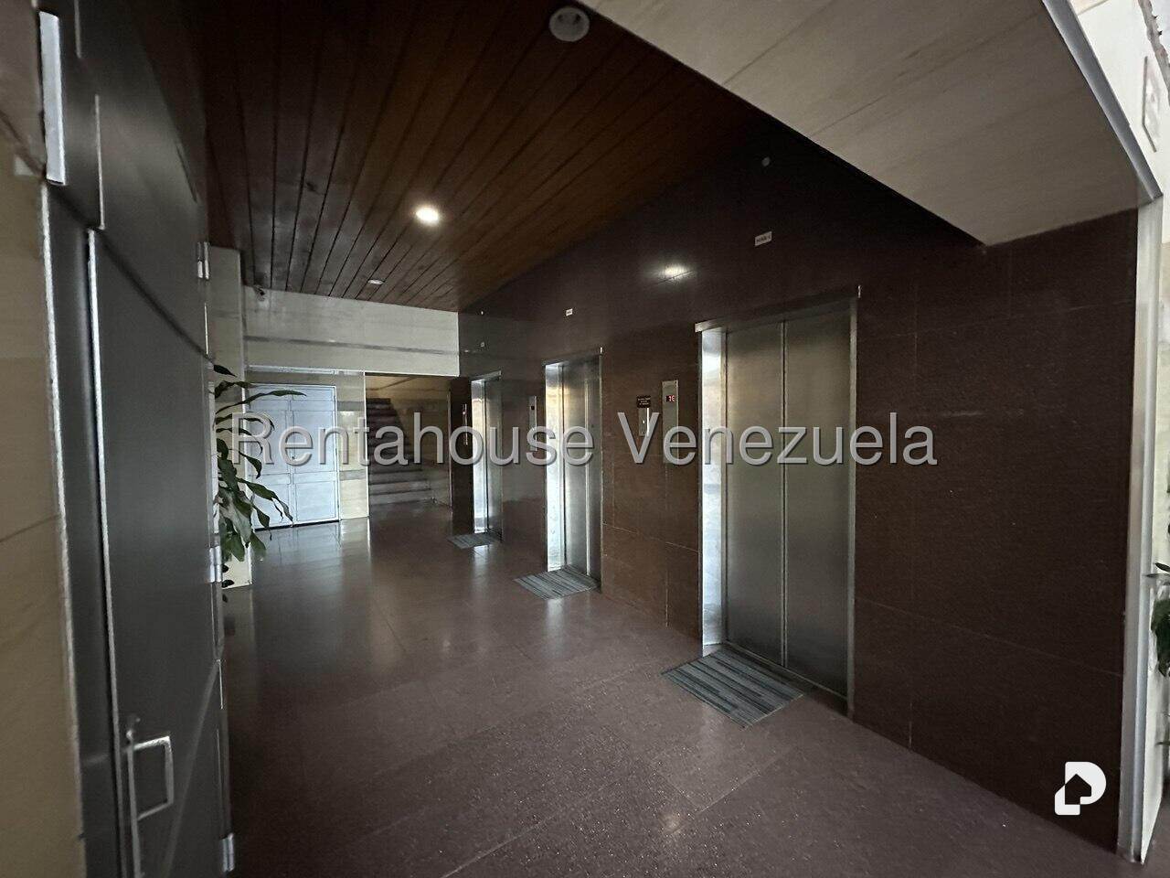 Apartamento en Los Dos Caminos, Caracas – 27