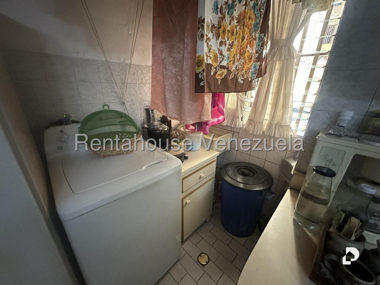 Apartamento en Los Dos Caminos, Caracas – 12