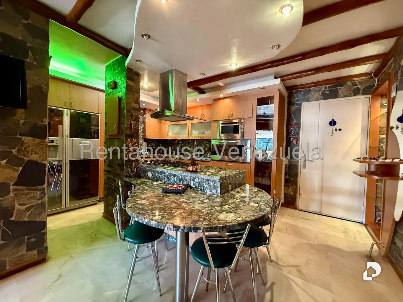 Apartamento en Solar del Hatillo, Caracas – 3