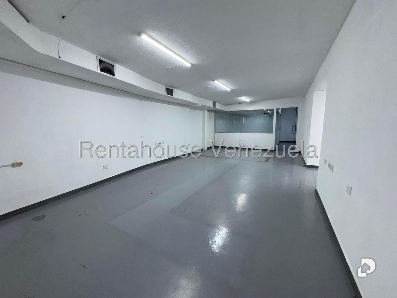 Oficina en Chuao, Caracas – 9