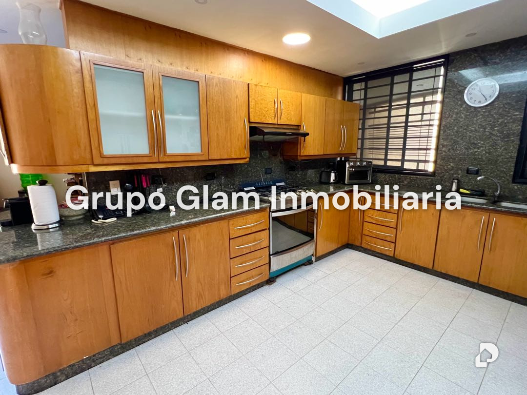 Apartamento en Los Palos Grandes, Caracas – 9