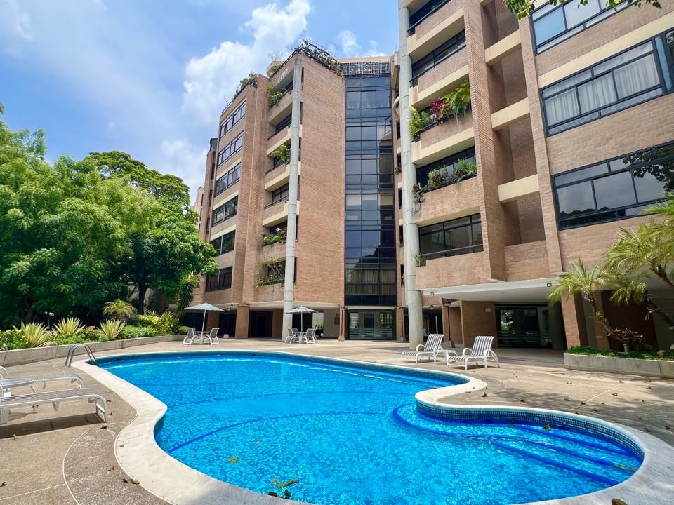 Apartamento en Los Palos Grandes, Caracas - 1