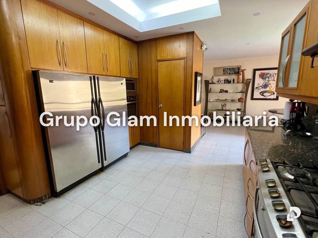 Apartamento en Los Palos Grandes, Caracas – 8