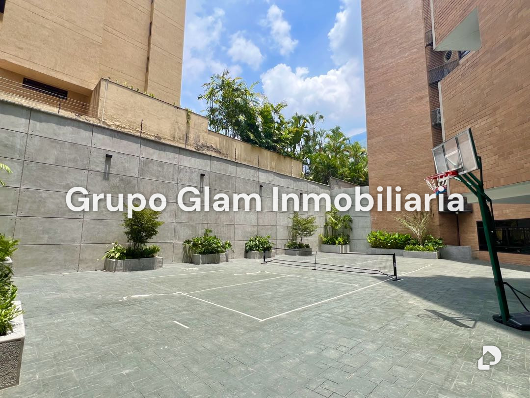 Apartamento en Los Palos Grandes, Caracas – 31