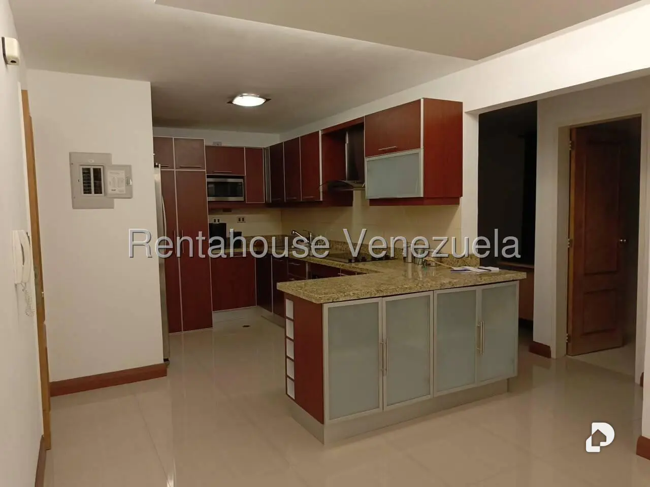 Apartamento en Colinas de La Tahona, Caracas – 3
