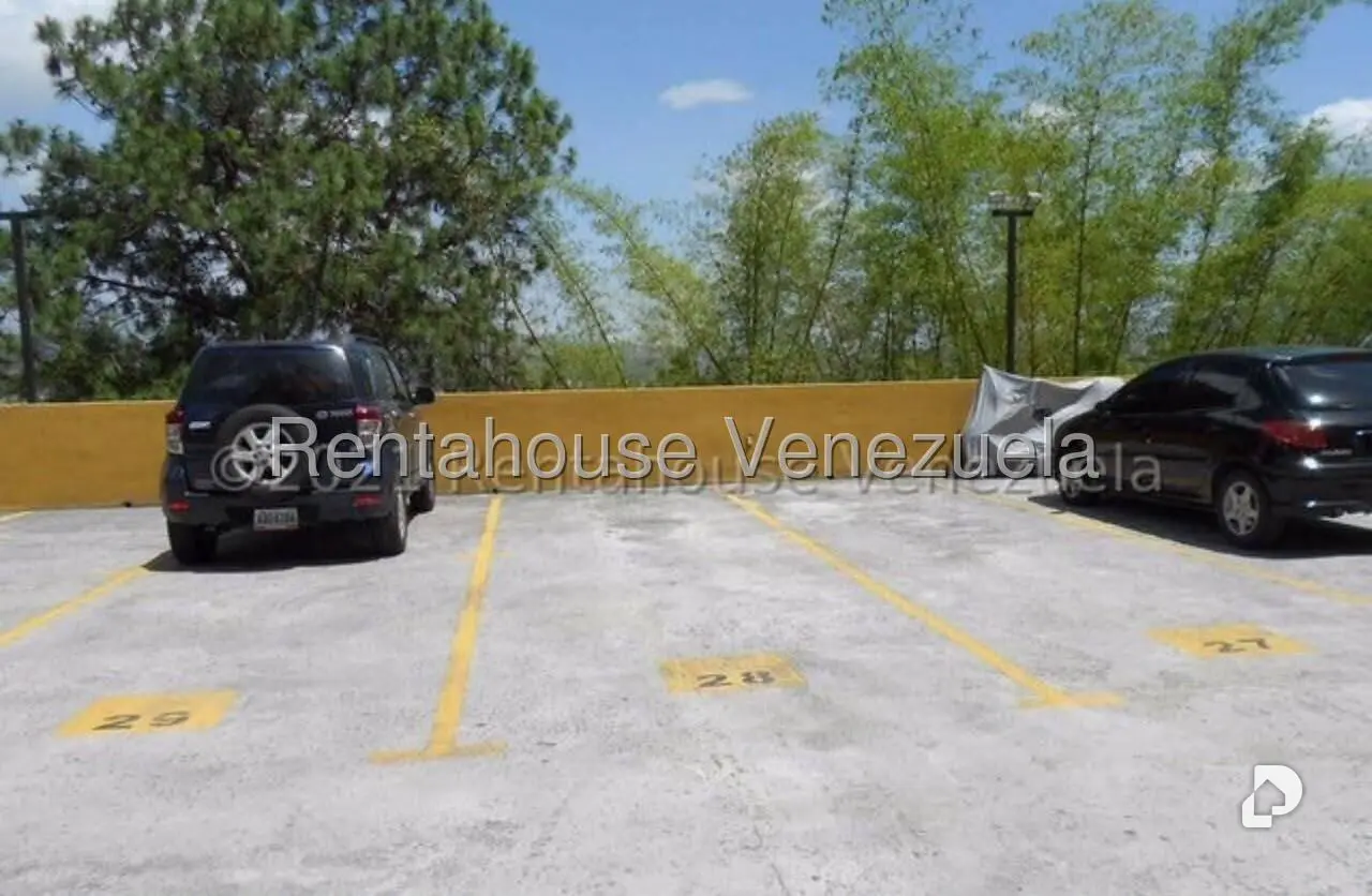 Apartamento en Colinas de La Tahona, Caracas – 16