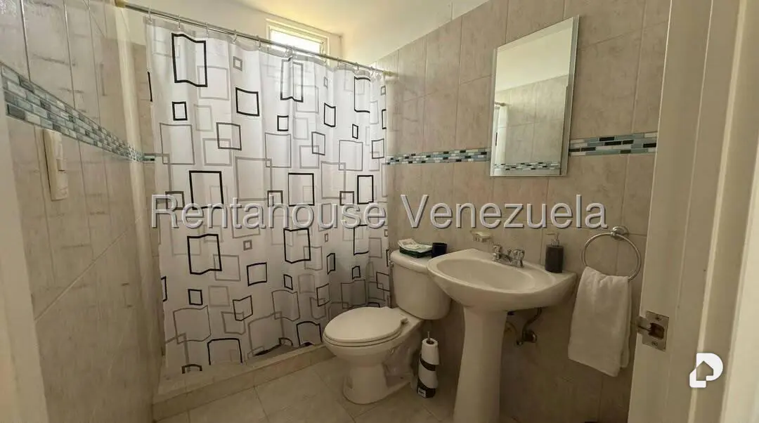 Apartamento en Colinas de La Tahona, Caracas – 15