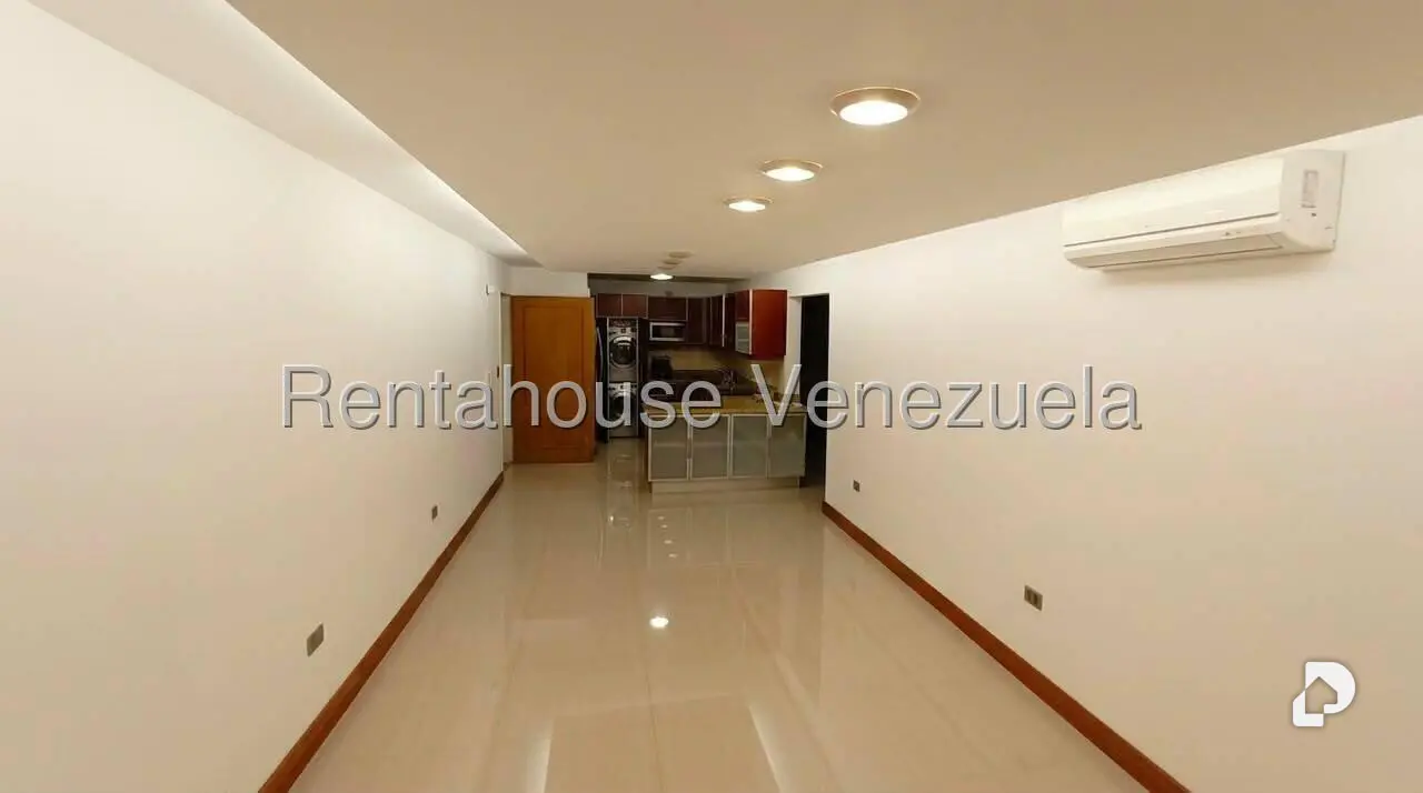 Apartamento en Colinas de La Tahona, Caracas – 11