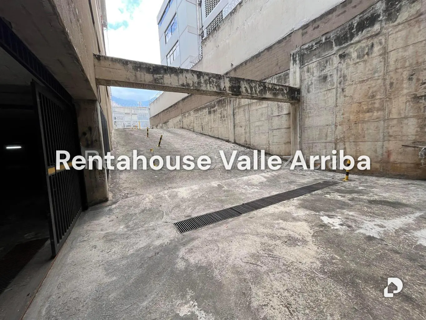 Terreno en La Urbina, Caracas – 21