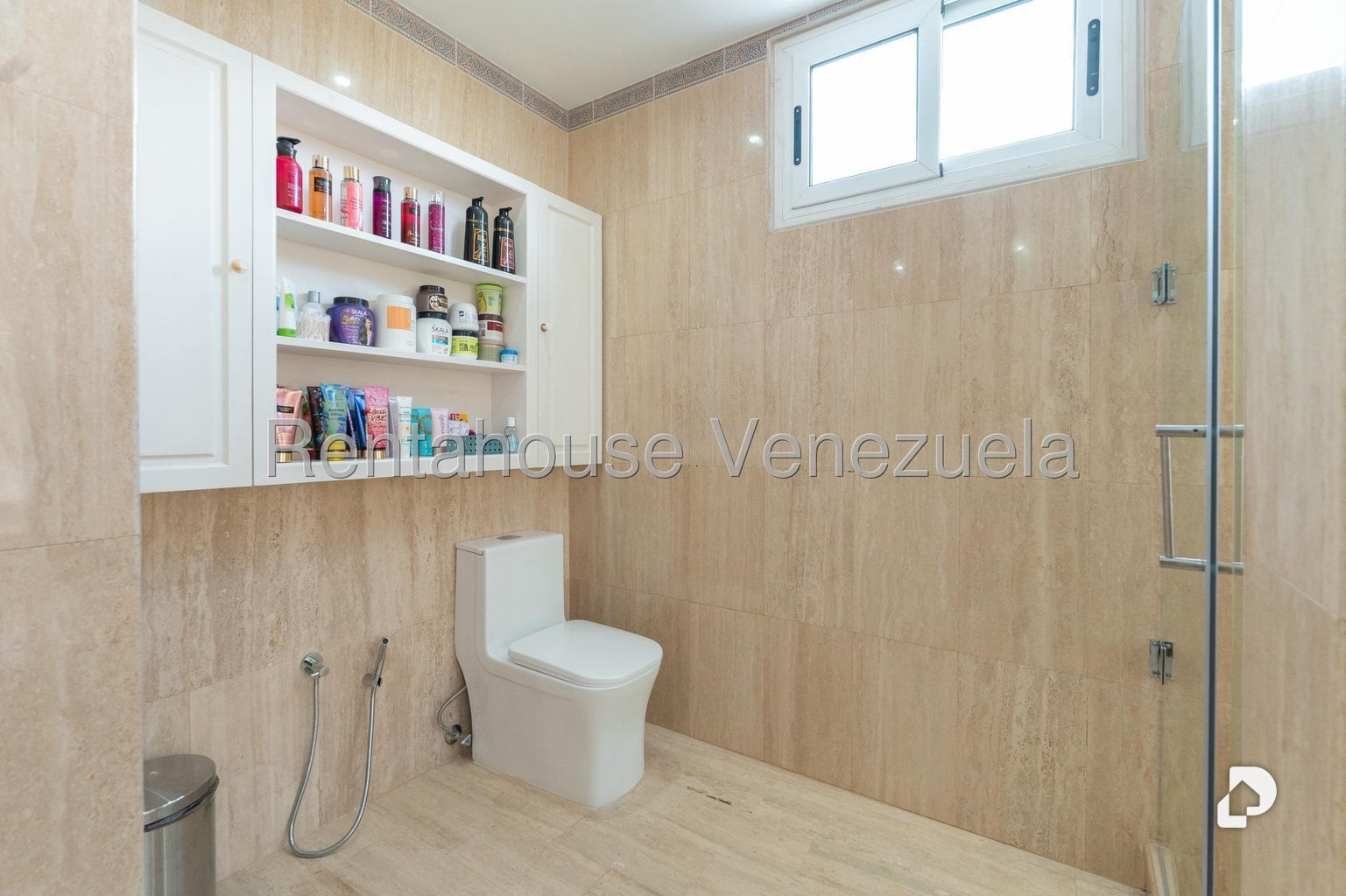 Casa en Colinas del Tamanaco, Caracas – 27