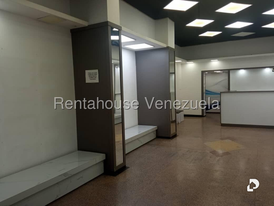 Local comercial en Parroquia Santa Rosalía, Caracas