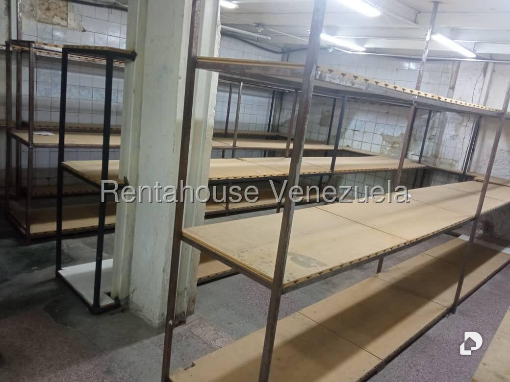 Local comercial en Parroquia Santa Rosalía, Caracas