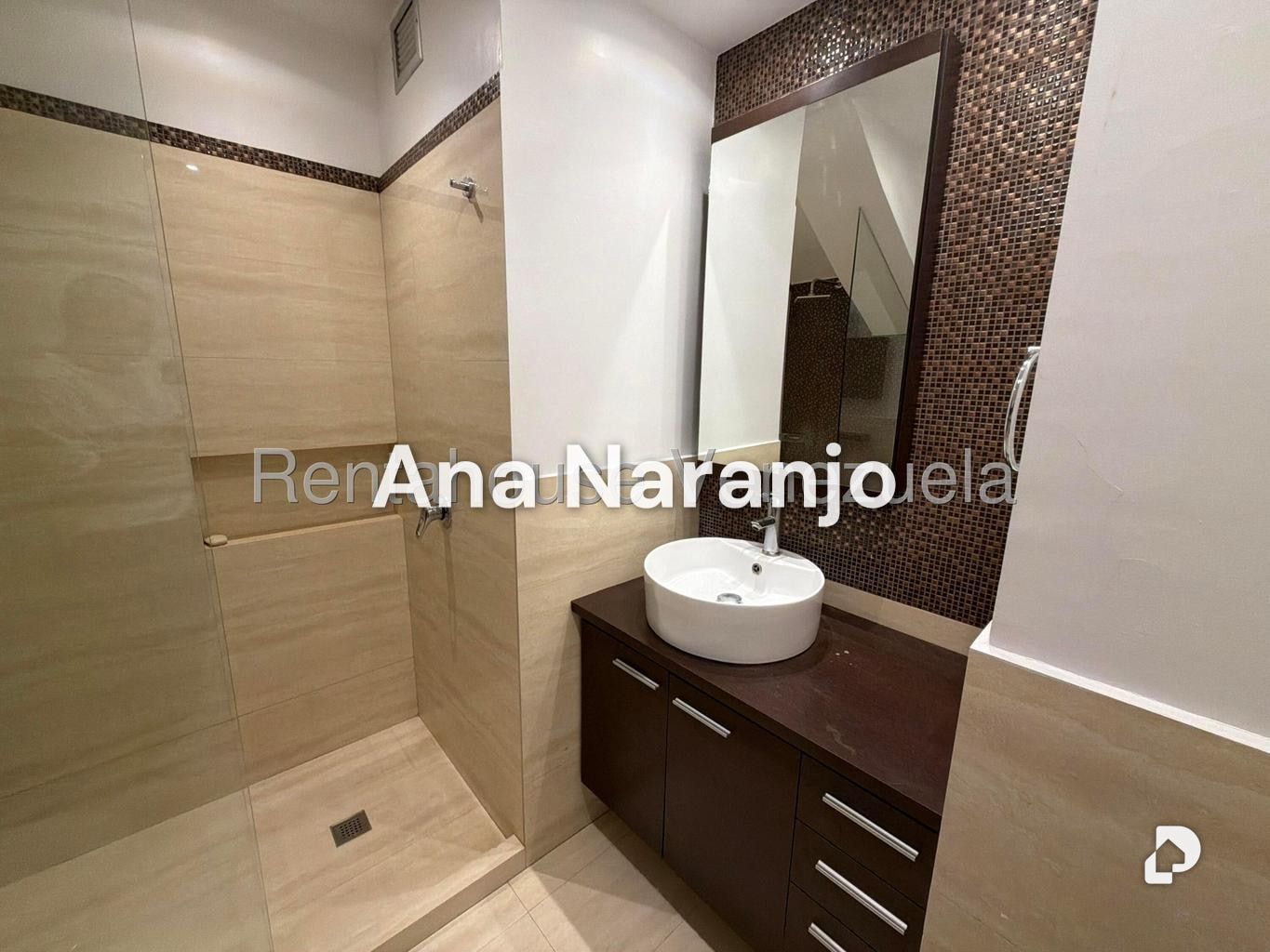Apartamento en La Alameda, Caracas – 24