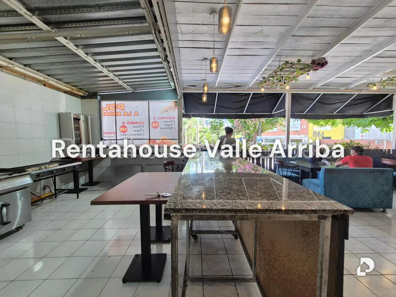 Local comercial en La Trinidad, Caracas – 30