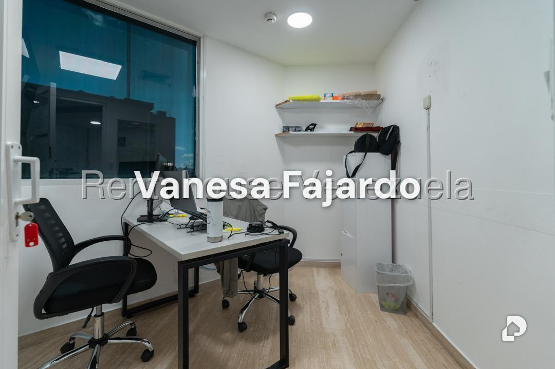 Oficina en El Rosal, Caracas – 14