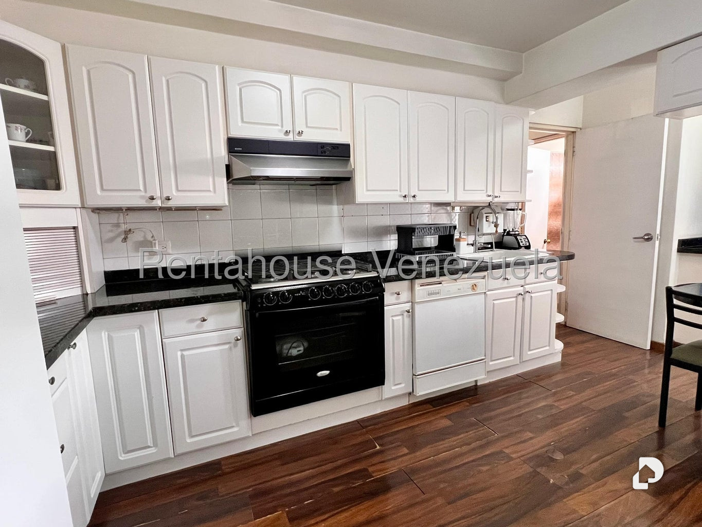 Apartamento en San Bernardino, Caracas – 13