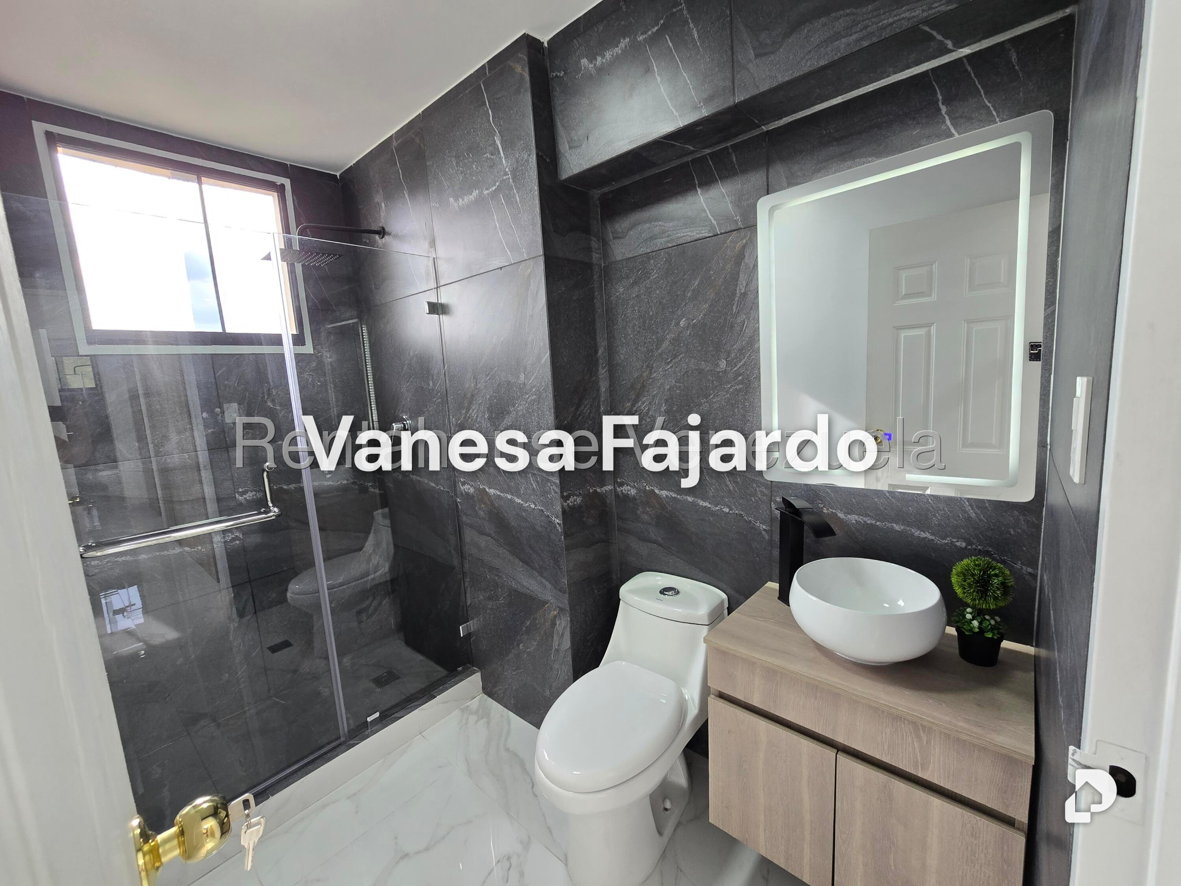 Apartamento en Santa Rosa de Lima, Caracas – 25