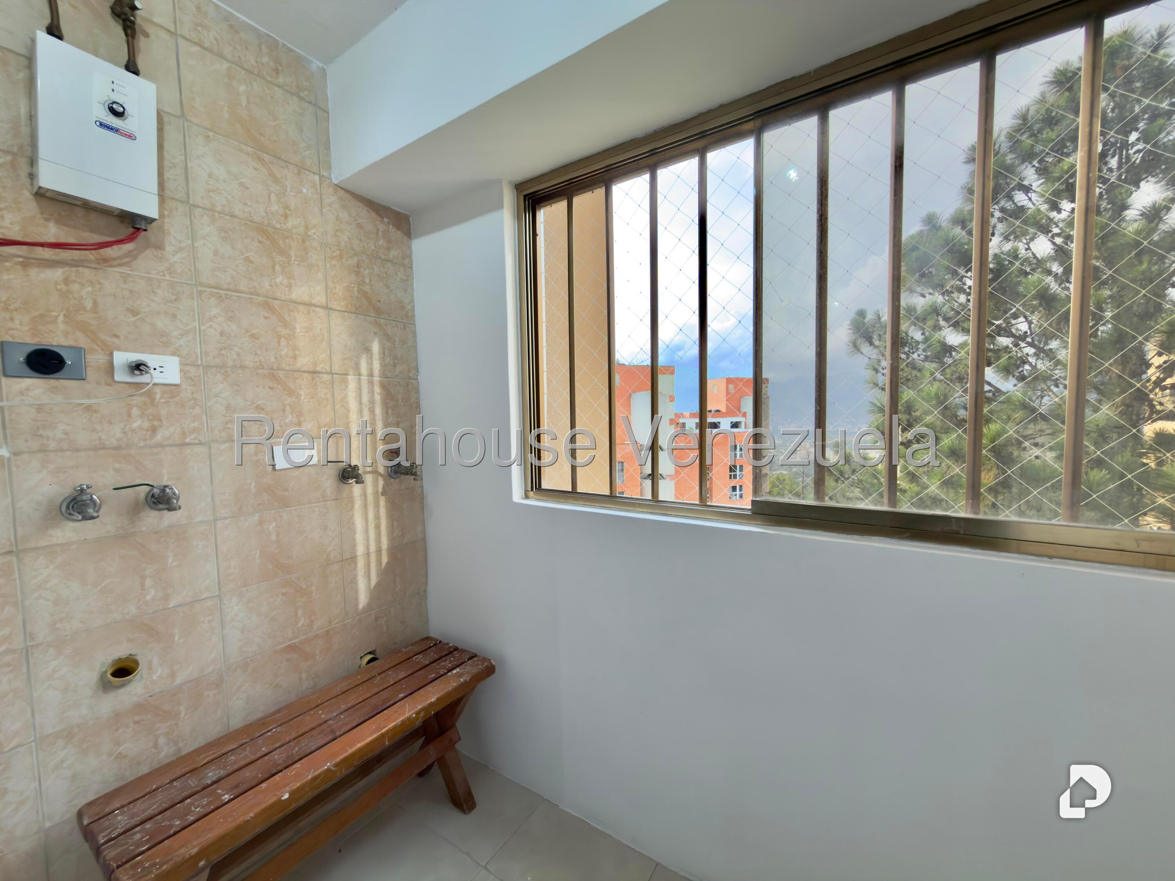 Apartamento en Los Naranjos (del Cafetal), Caracas – 11