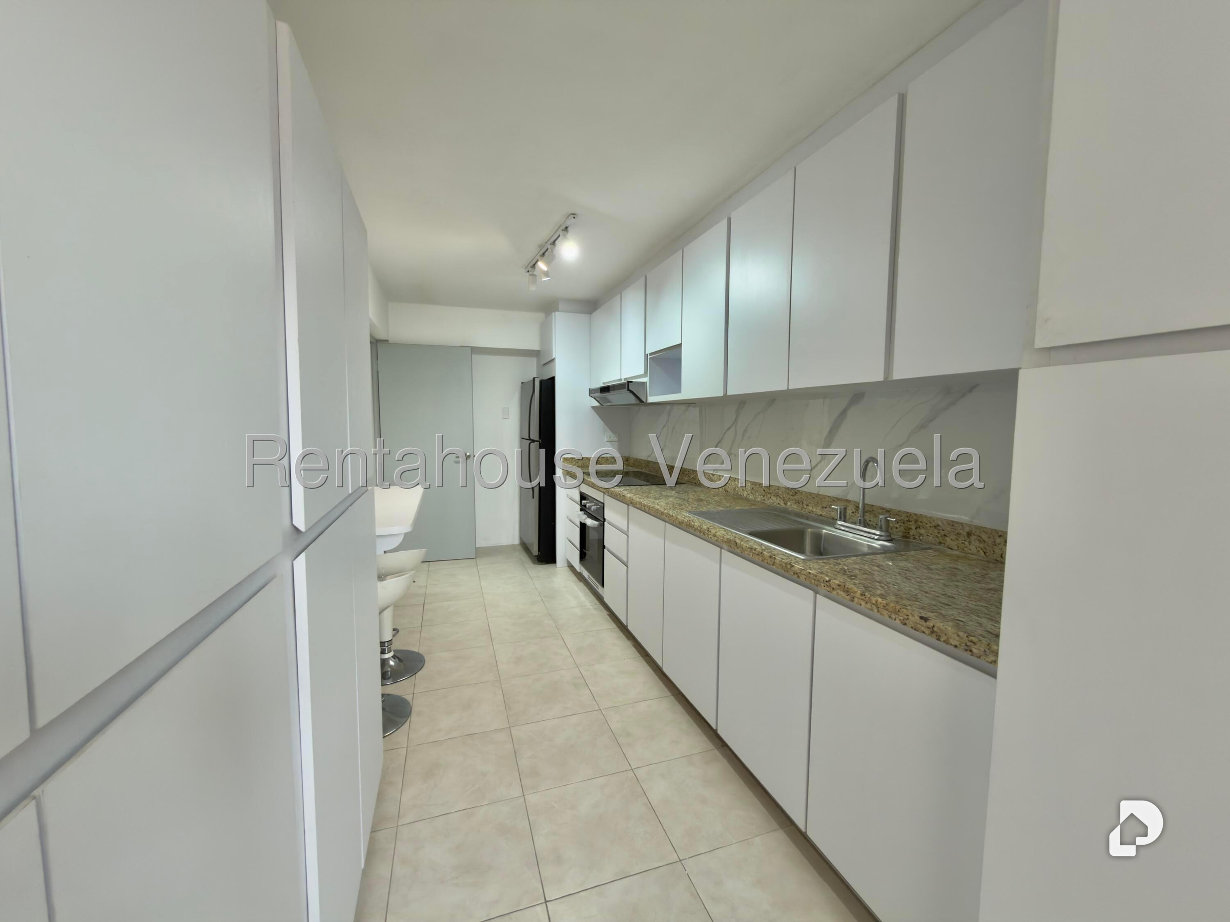 Apartamento en Los Naranjos (del Cafetal), Caracas – 10