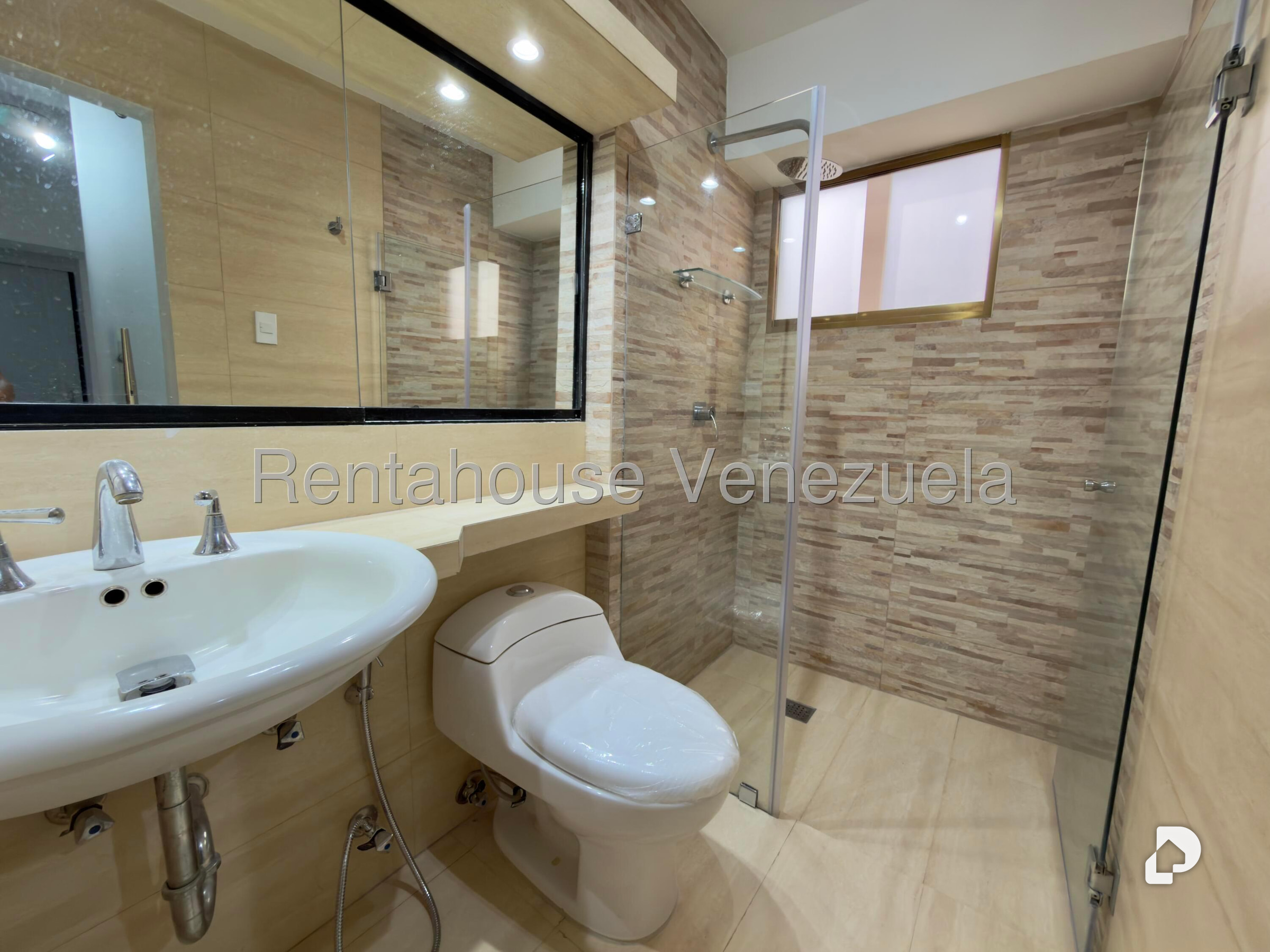 Apartamento en Los Naranjos (del Cafetal), Caracas – 18
