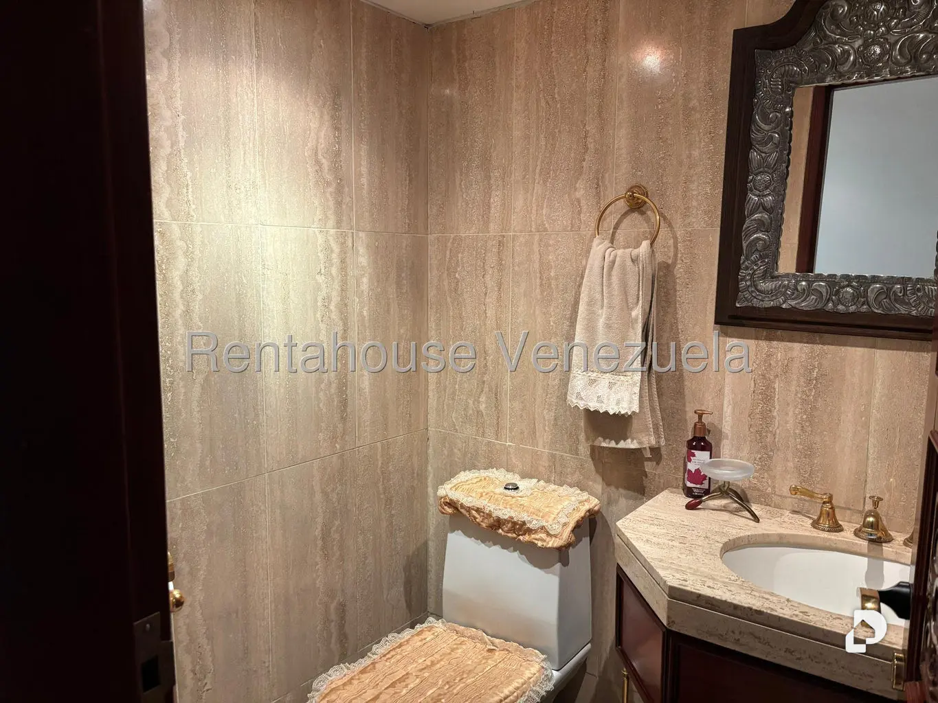 Apartamento en Los Chorros, Caracas – 25