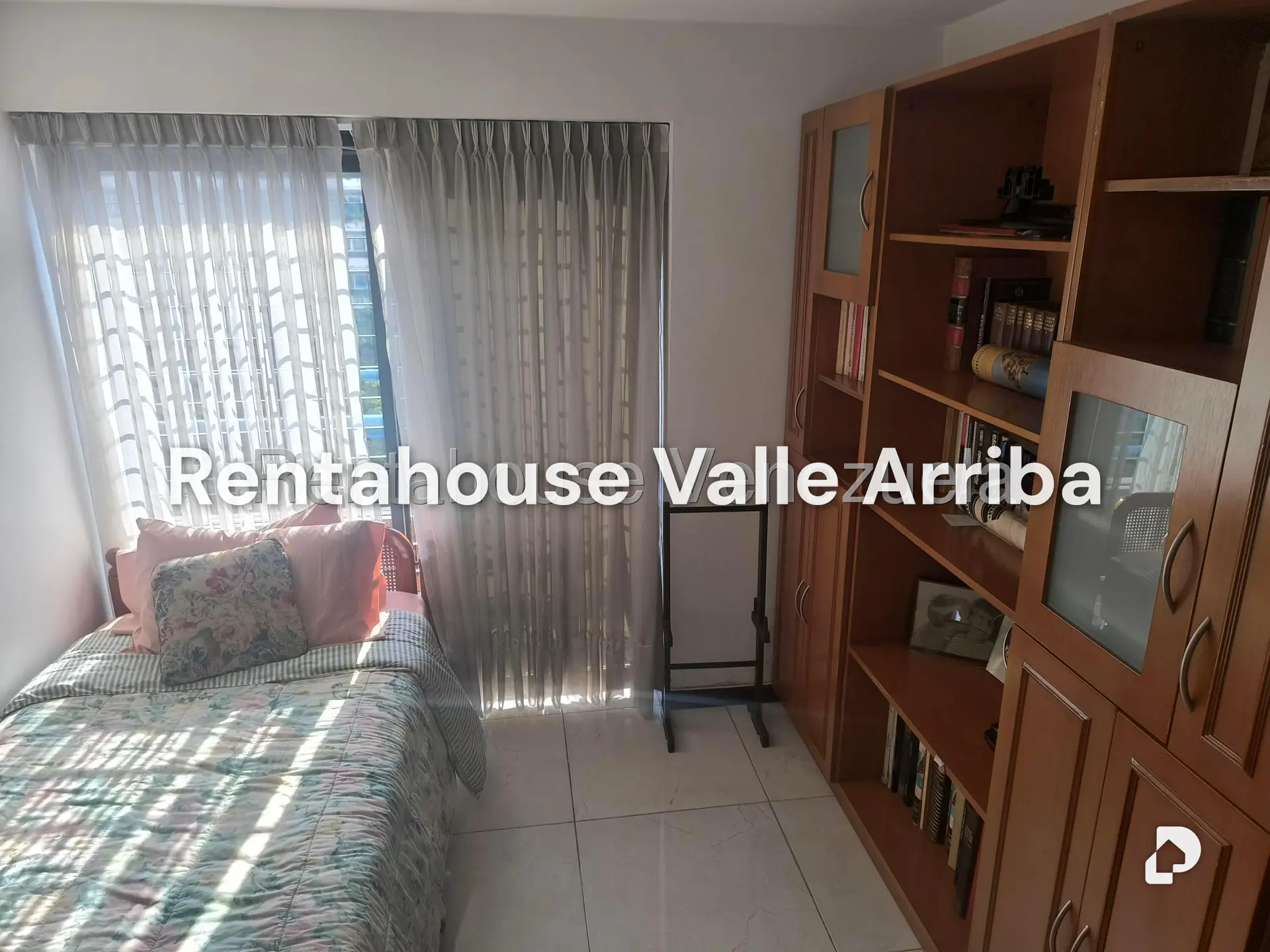 Apartamento en Campo Alegre, Caracas – 28