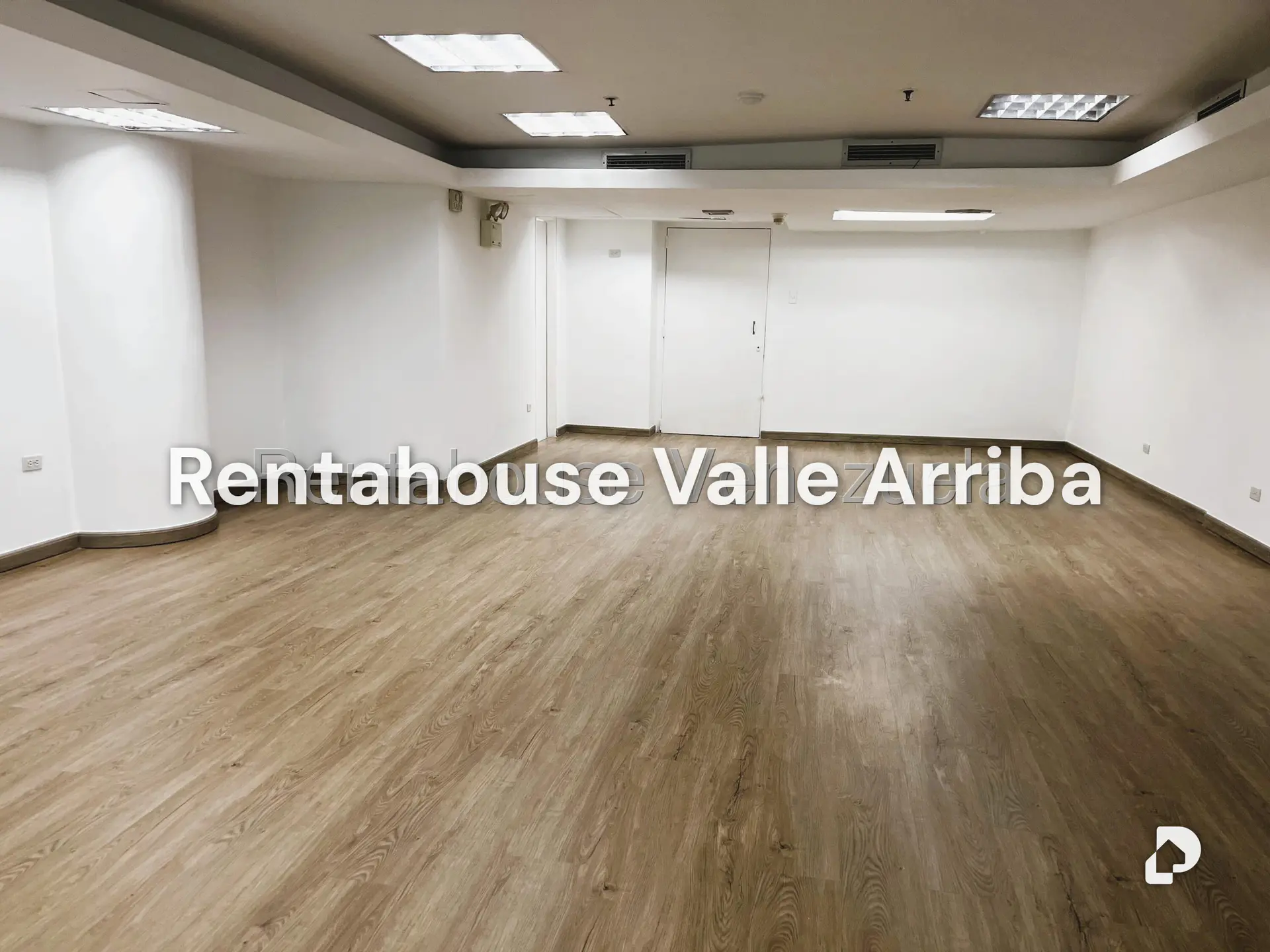 Local comercial en La Castellana, Caracas – 3