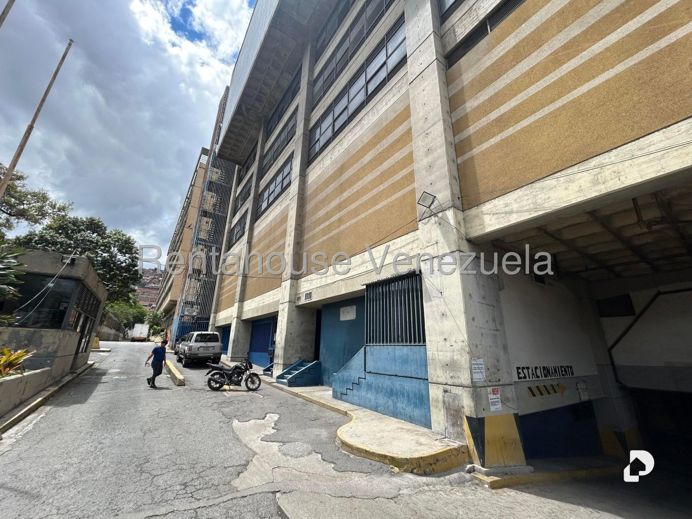Galpón en San Martín, Caracas – 4