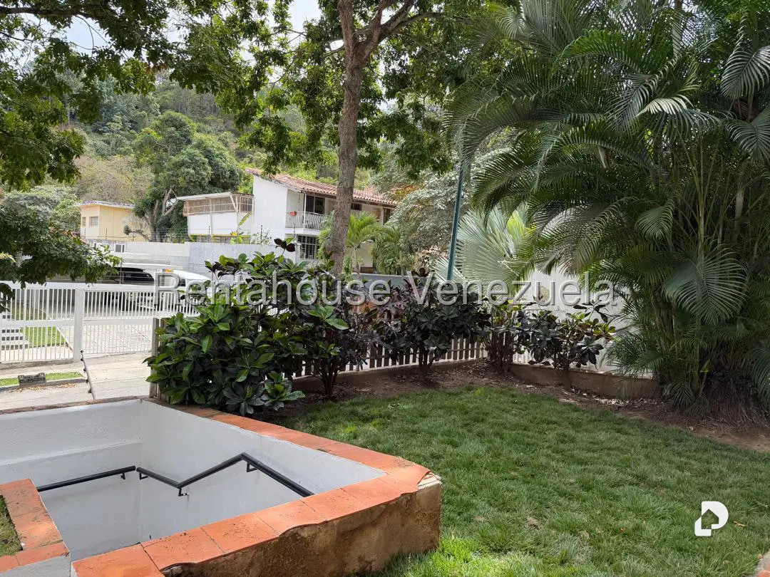 Casa en Prados del Este, Caracas – 19