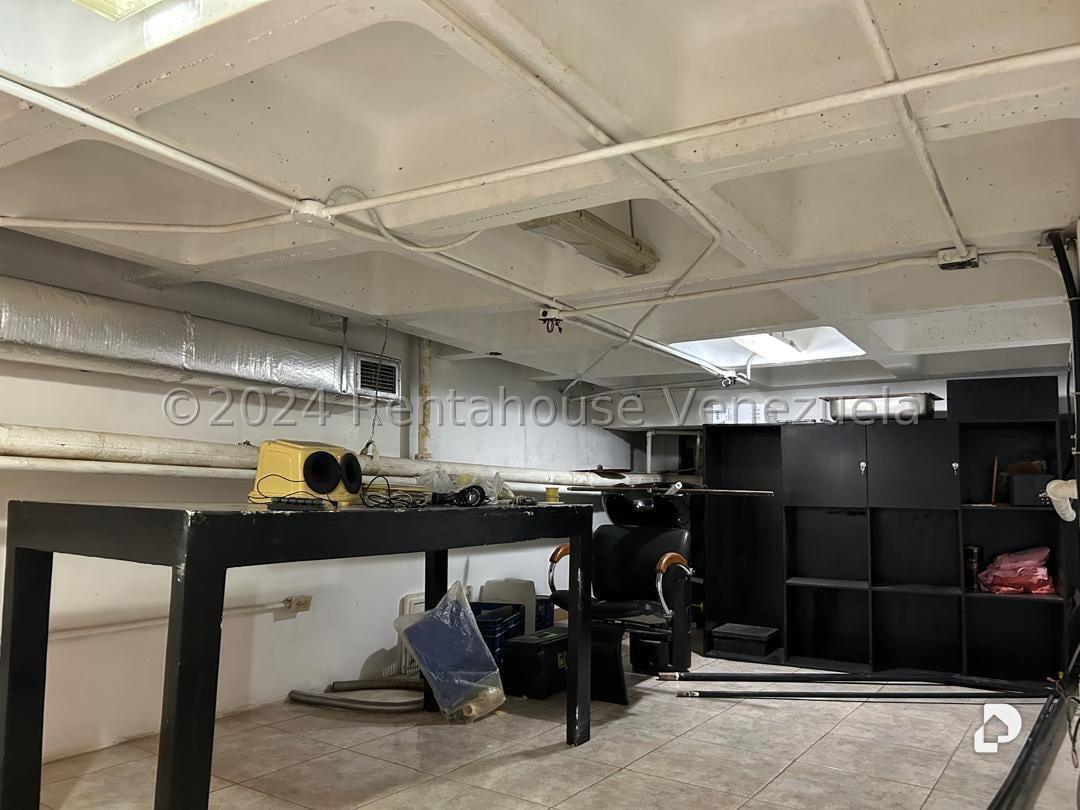 Commercial space in La Castellana, Caracas – 6