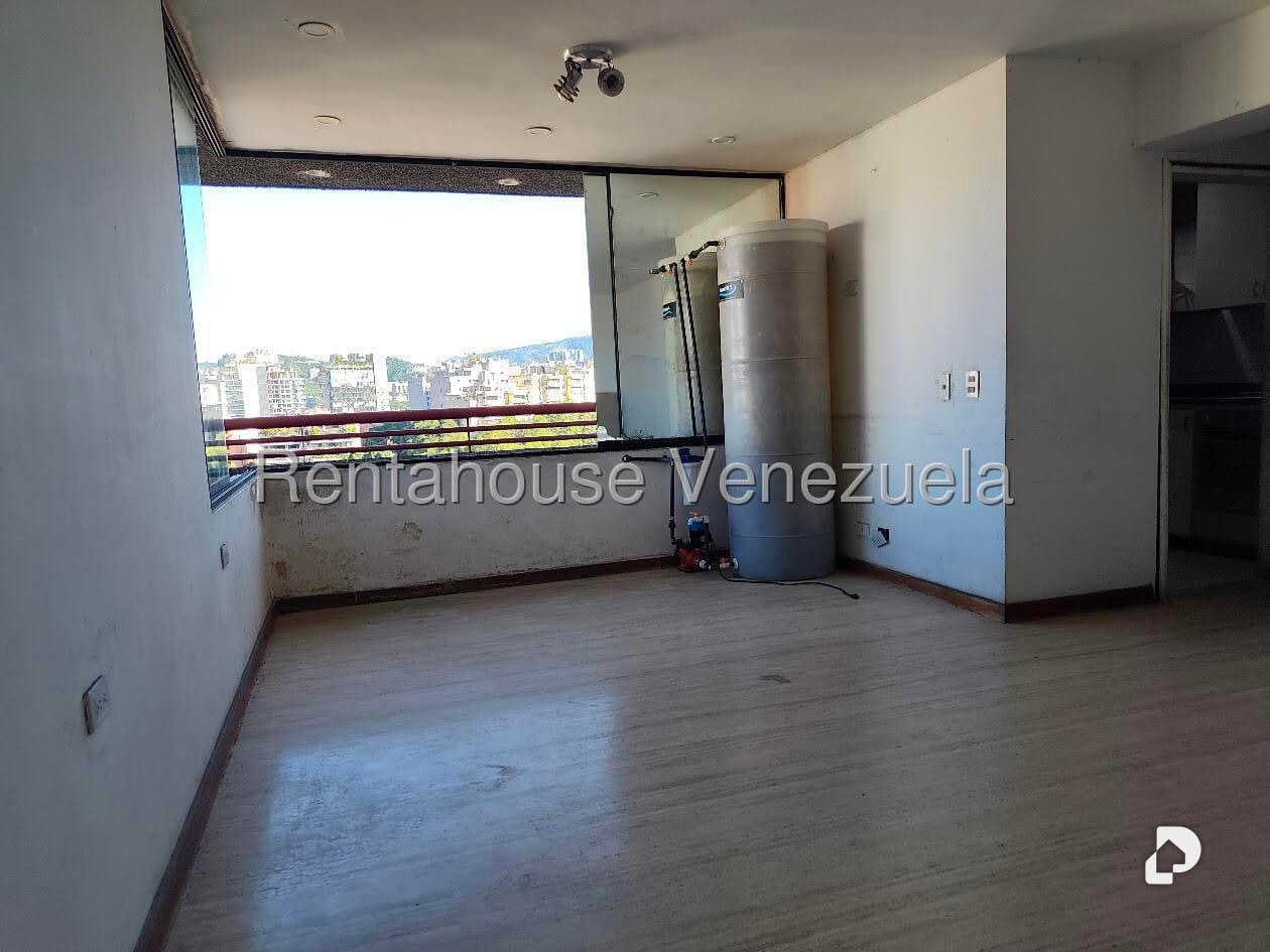 Apartamento en El Rosal, Caracas – 8