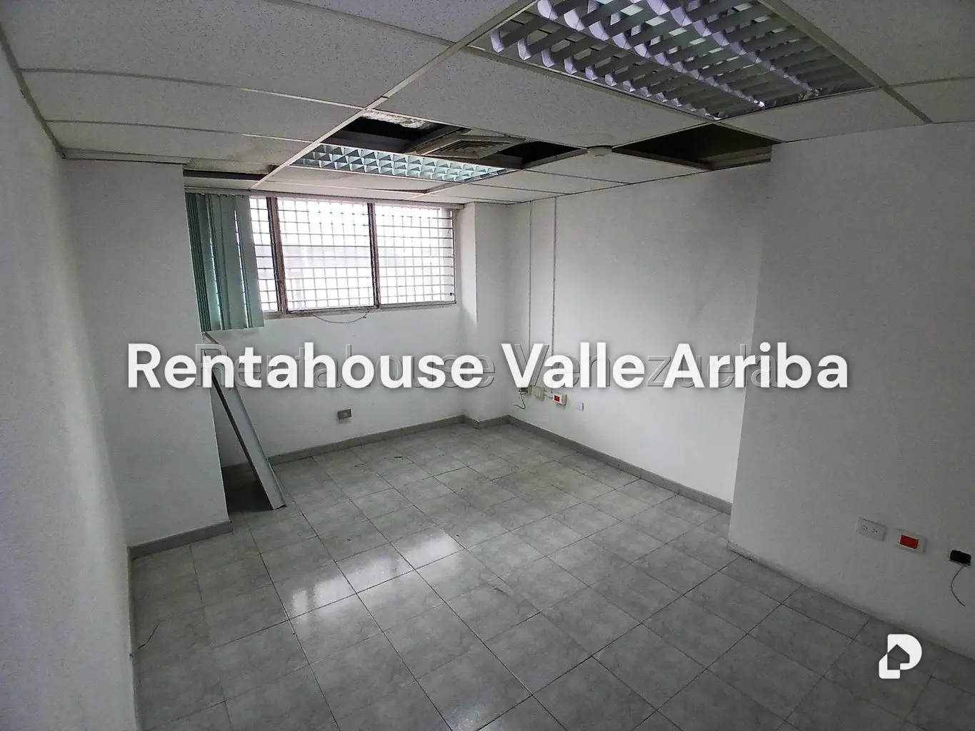 Local comercial en Boleíta Norte, Caracas – 28
