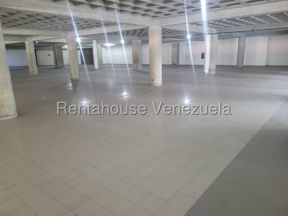 Local comercial en San Antonio de Los Altos - 1