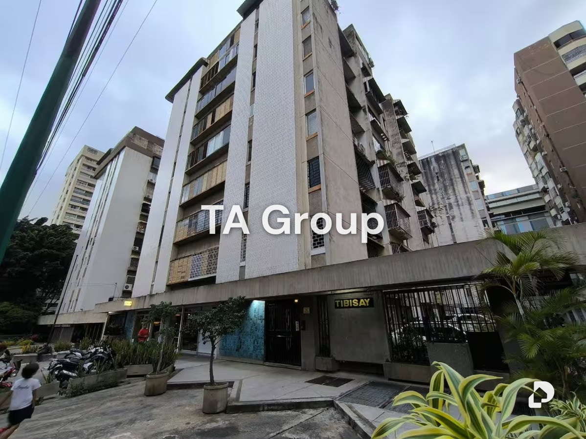 Apartamento en Los Palos Grandes, Caracas – 13