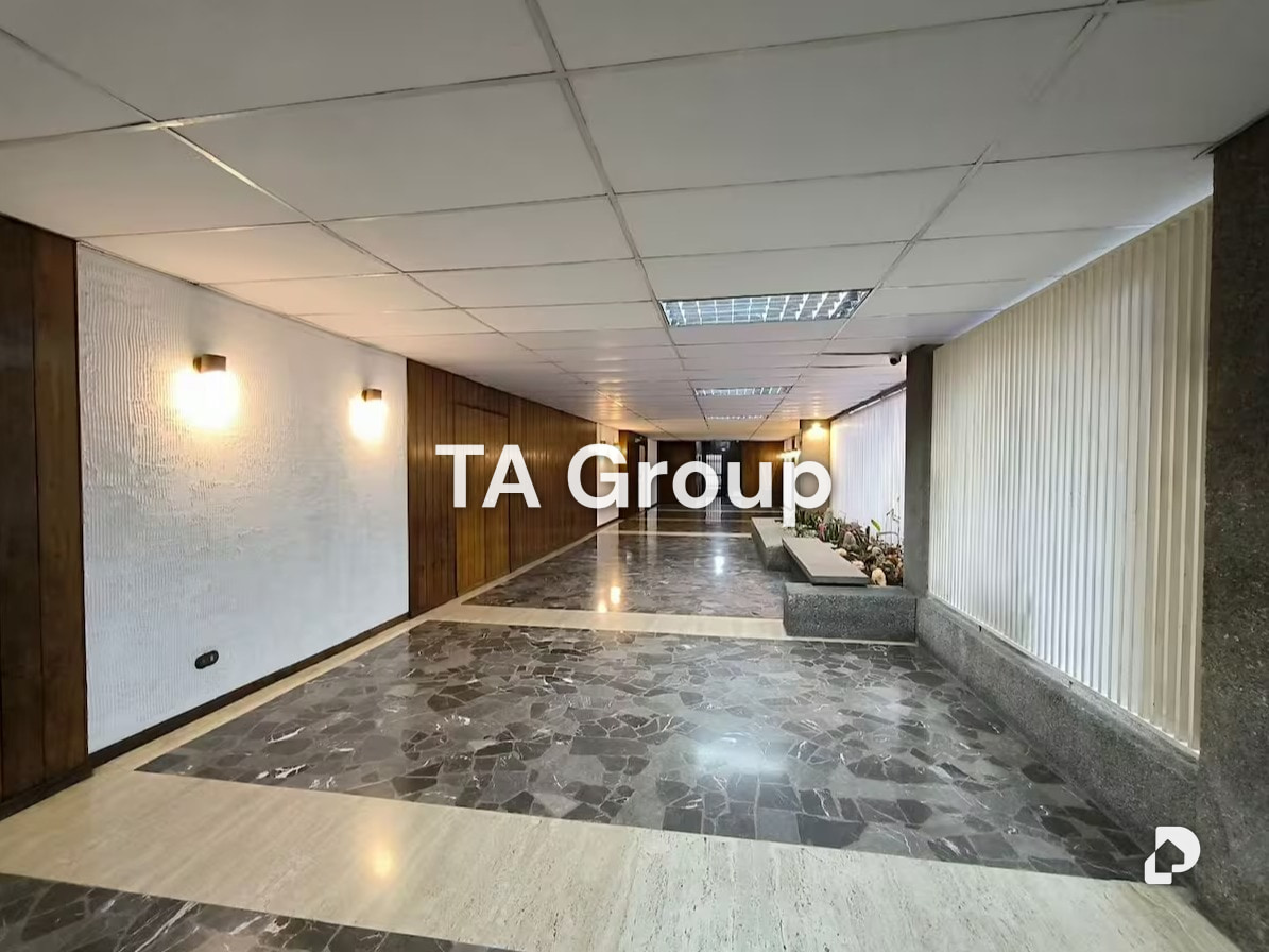 Apartamento en Los Palos Grandes, Caracas – 14