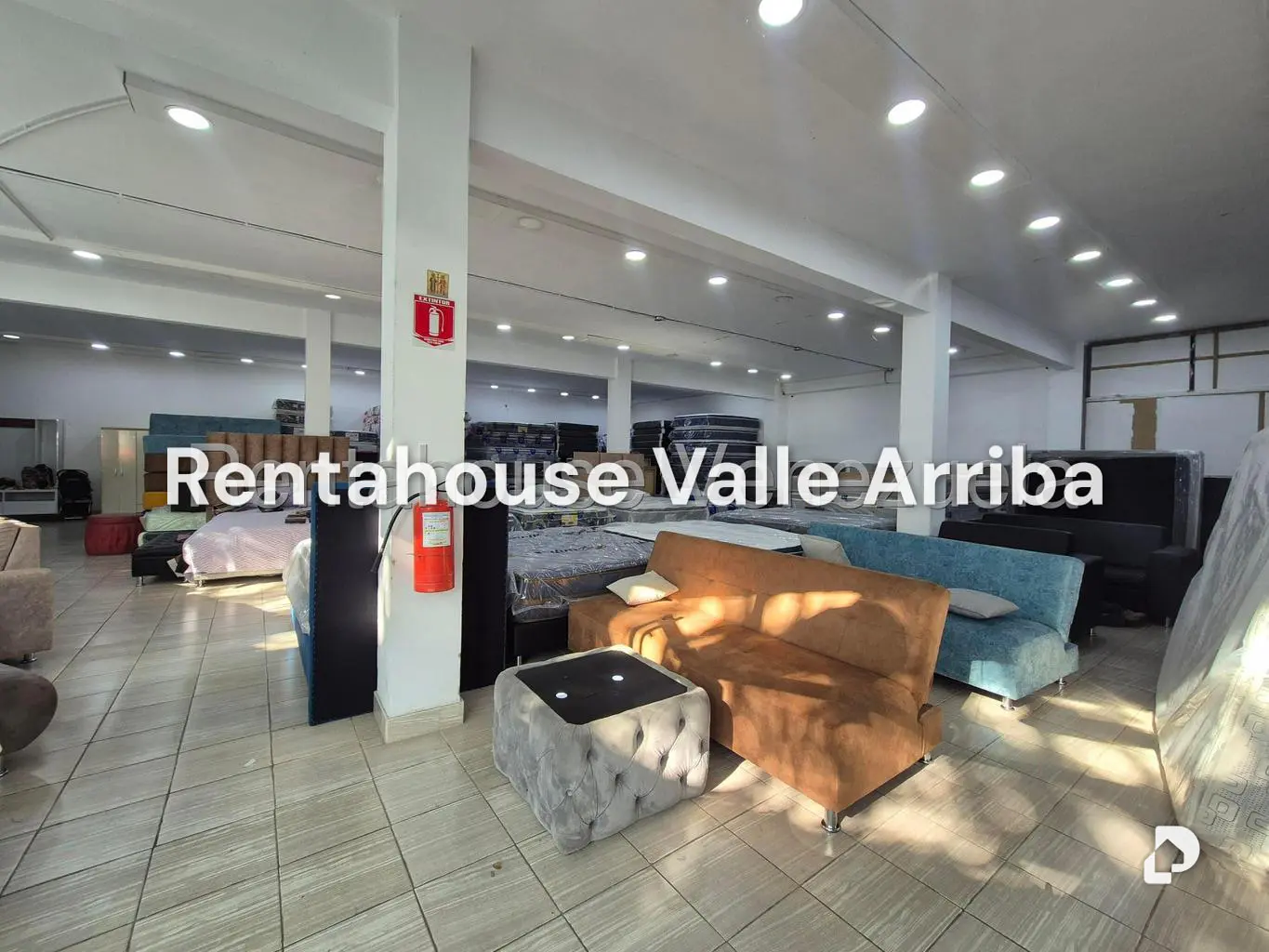 Local comercial en La Trinidad, Caracas – 20