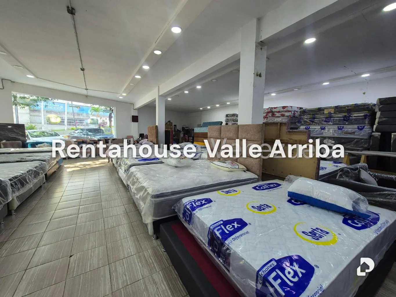 Local comercial en La Trinidad, Caracas – 18