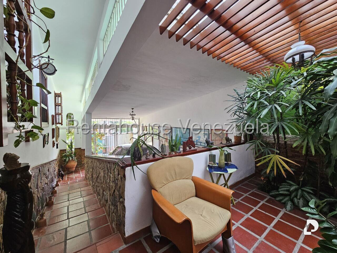 Casa en Los Palos Grandes, Caracas – 10