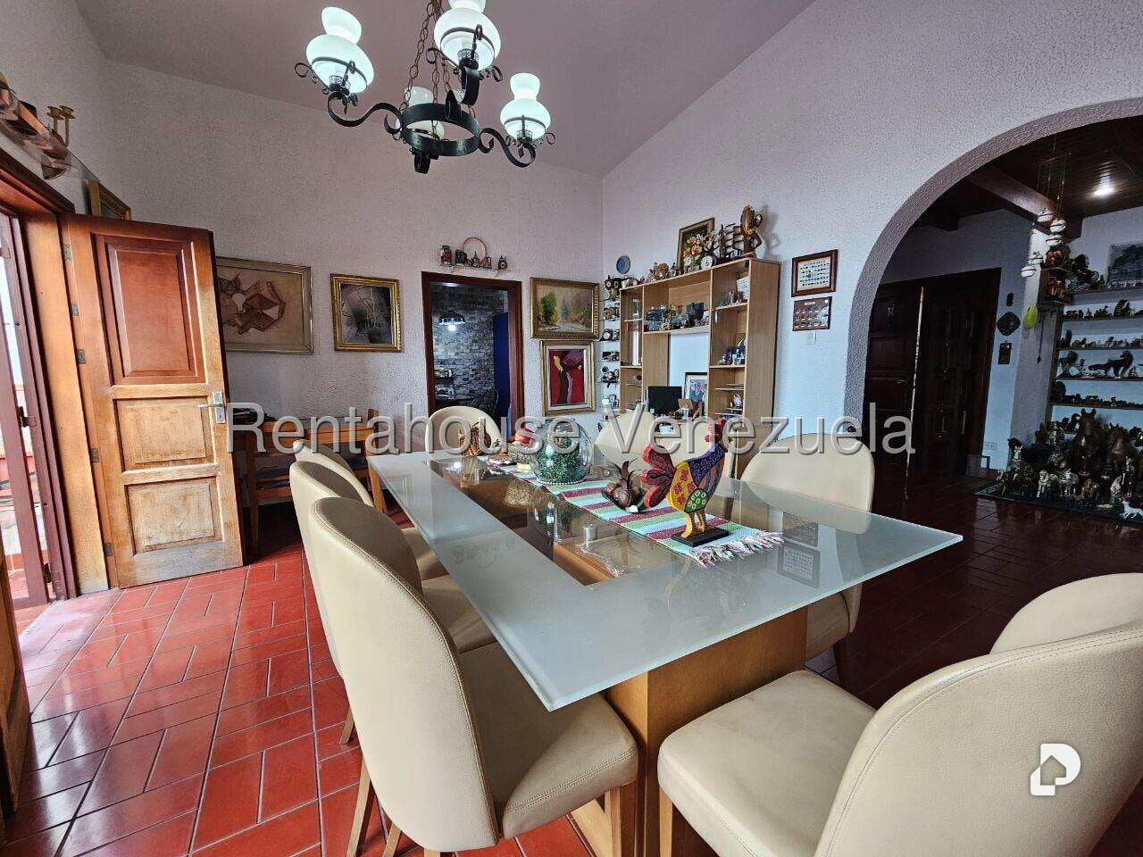 Casa en Los Palos Grandes, Caracas – 17