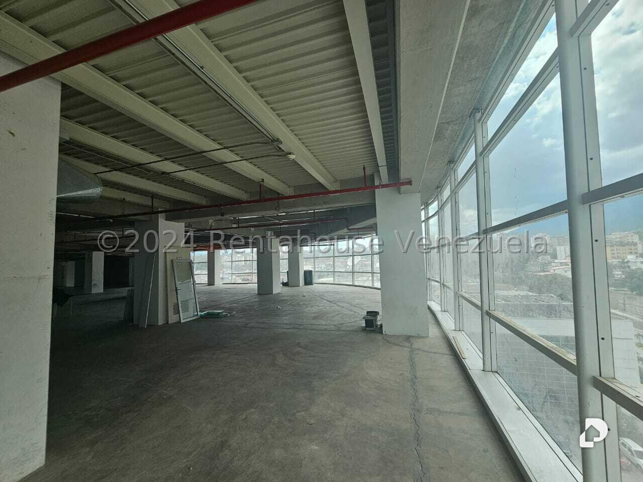 Oficina en La Urbina, Caracas – 10