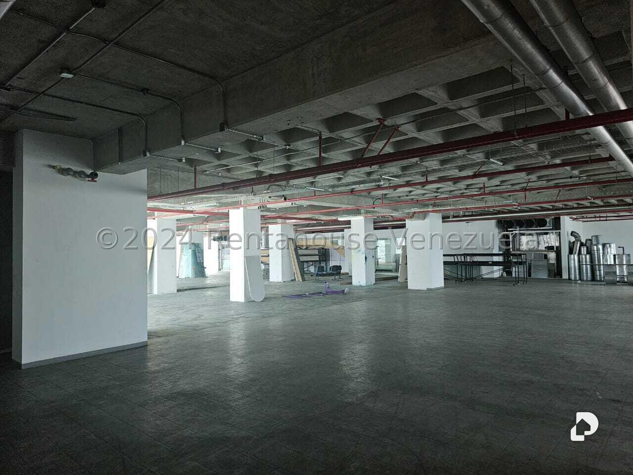 Oficina en La Urbina, Caracas – 3