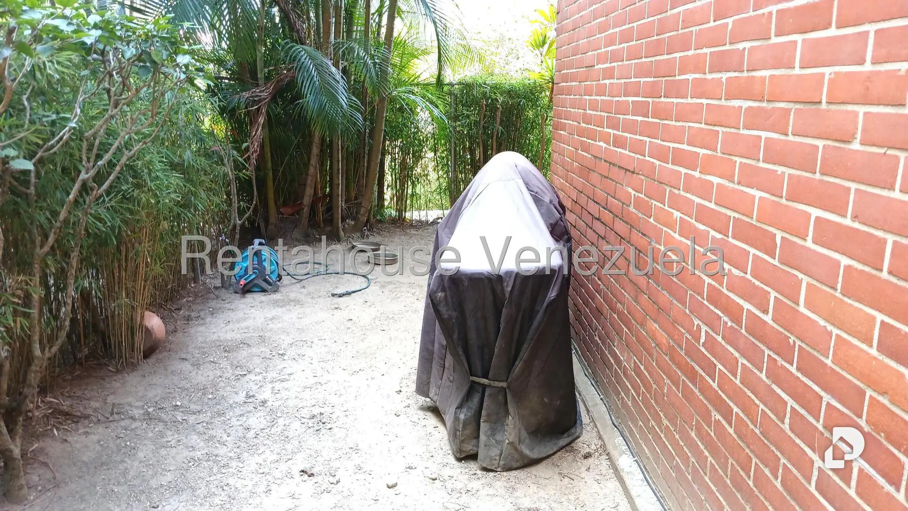 Apartamento en Las Esmeraldas, Caracas – 18